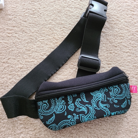 Belt Bag - Picture 1 of 3